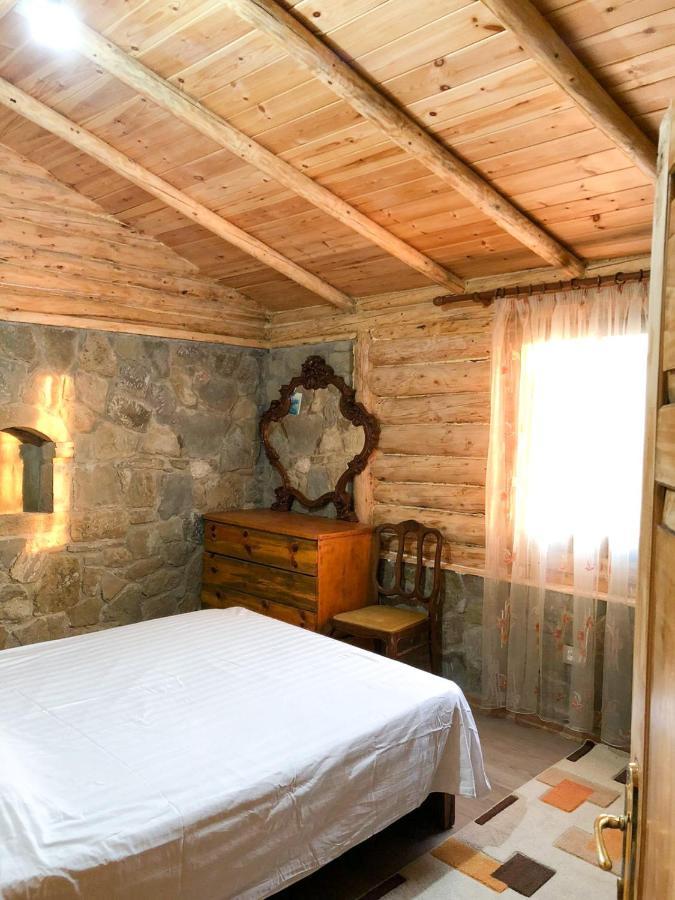 Kamenice Lodges Veis מראה חיצוני תמונה