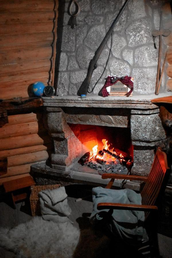 Kamenice Lodges Veis מראה חיצוני תמונה